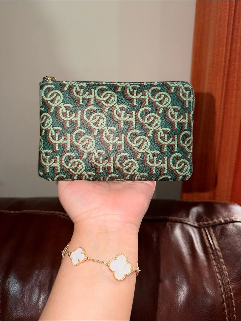 ‼️Coach Geeen Corner Zip Wristlet With Coach Monogram Print